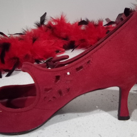 Predictions Lipstick Red Point Toe Kitten Heel Maryjanes - Picture 14 of 16